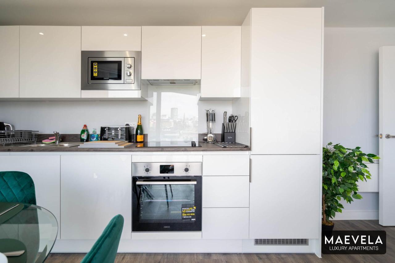 Maevela Apartments - Luxury Top Floor Penthouse - With Parking - 2 Bedroom New Build Apartment ✪ City Centre, Digbeth ✓ With Huge Patio Sliding Doors - City View - Rooftop Terrace - Ps4 & Smart Tv'S Μπέρμιγχαμ Εξωτερικό φωτογραφία